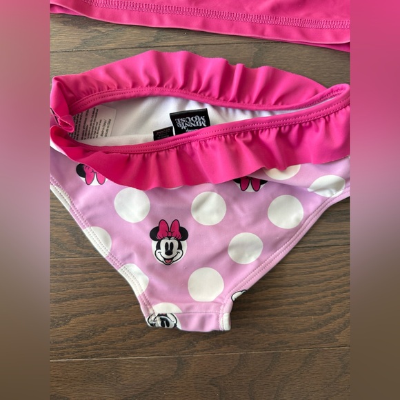 Disney Minnie Mouse Girls Swim Set Rash Guard Bikini XS 4–5 pink - Picture 7 of 16